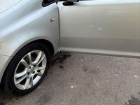 Gebraucht Opel Corsa Selection 101 PS (74 kW) 2010 Silber Kleinwagen
