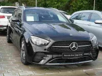 Gebraucht Mercedes E200 AMG 197 PS (144 kW) 2023 Unilack schwarz Kombi