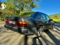 Usata Mercedes E250 94 CV (69 kW) 1989 Grigio Berlina