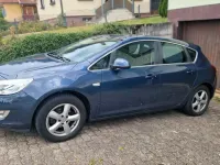 Gebraucht Opel Astra 115 PS (84 kW) 2010 Blau Kombi