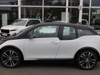 Gebraucht BMW i3 75 kW (102 PS) 2021 Capparisweiss mit akzent bmw i Kleinwagen