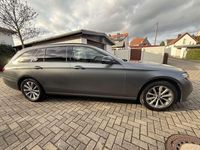 Gebraucht Mercedes E220 194 PS (142 kW) 2020 Grau Kombi