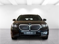 Neu BMW 530 Performance 299 PS (219 kW) 2026 Black sapphire metallic (schwarz) Kombi