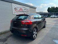 Gebraucht Kia Rio 109 PS (80 kW) 2013 Limousine