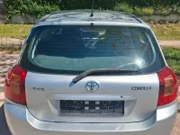 Gebraucht Toyota Corolla 110 PS (80 kW) 2004 Silber Kleinwagen