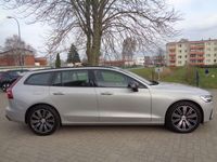 gebraucht Volvo V60 B4 Benzin Plus Dark Fahrassistenz Paket