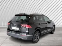 Gebraucht VW Tiguan Life 150 PS (110 kW) 2023 Deep black perleffekt SUV