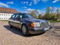 Gebraucht Mercedes E230 133 PS (97 kW) 1992 Limousine