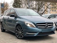 Gebraucht Mercedes B220 Night 170 PS (125 kW) 2014 Blau Van / Kleinbus