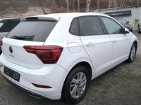 Gebraucht VW Polo Style 95 PS (69 kW) 2023 Weiß Limousine