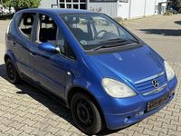 Używany Mercedes A140 Elegance 82 KM (60 kW) 2001 Niebieski Sedan/Limuzyna