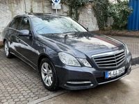 Gebraucht Mercedes E220 Avantgarde 170 PS (125 kW) 2013 Grau Limousine