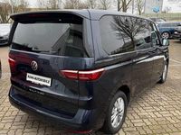 Gebraucht VW Multivan 150 PS (110 kW) 2024 Blau Van