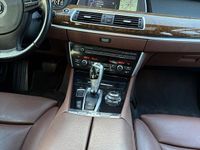 Gebraucht BMW 530 245 PS (180 kW) 2010 Gold Limousine