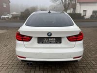 Gebraucht BMW 330 Performance 258 PS (189 kW) 2015 Weiß Limousine
