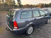 Usata Ford Focus 101 CV (74 kW) 2004 Grigio Station wagon