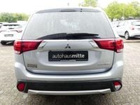Gebraucht Mitsubishi Outlander Edition+ 150 PS (110 kW) 2018 Silber SUV