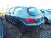 Gebraucht Peugeot 307 Tendance 109 PS (80 kW) 2004 Silberschwarz Limousine