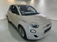 Gebraucht Fiat 500e Red 69 kW (95 PS) 2025 Bianco bianco/ bossa nova/calc Kleinwagen