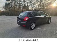 Gebraucht Kia Ceed 90 PS (66 kW) 2011 Schwarz Kleinwagen