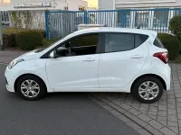 Gebraucht Hyundai i10 87 PS (63 kW) 2015 Weiß Kleinwagen