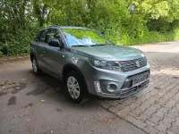 Gebraucht Suzuki Vitara 129 PS (94 kW) 2022 Grau SUV