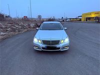 Gebraucht Mercedes E200 136 PS (100 kW) 2011 Silber Limousine