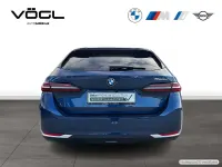 Gebraucht BMW 520 Sport Line 197 PS (144 kW) 2024 Phytonicblau Kombi