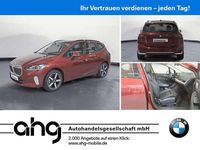 Gebraucht BMW 220 Efficient Dynamics 156 PS (114 kW) 2024 Piemont rot metallic Van / Kleinbus