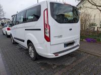 Gebraucht Ford Tourneo 131 PS (96 kW) 2020 Weiß Van / Kleinbus