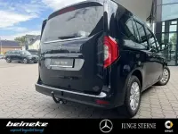 Gebraucht Mercedes T180 Progressive 116 PS (85 kW) 2025 Schwarz Van / Kleinbus