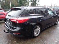 Gebraucht Ford Focus Titanium 125 PS (91 kW) 2019 Schwarz Limousine