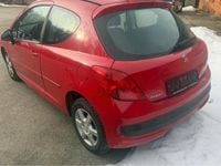 Gebraucht Peugeot 207 88 PS (64 kW) 2006 Rot Kleinwagen