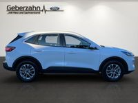 Gebraucht Ford Kuga Titanium 150 PS (110 kW) 2023 Frostweiß SUV