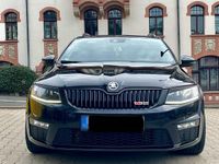 Gebraucht Skoda Octavia 184 PS (135 kW) 2015 Schwarz Kleinwagen