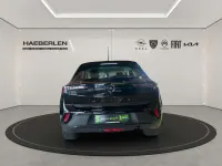 Gebraucht Opel Mokka Elegance 101 PS (74 kW) 2024 Lackierung schwarz perla nera/ SUV