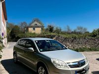 Usado Opel Signum 2006 Dourado Citadino