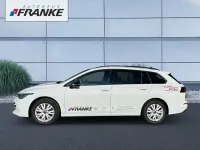 Gebraucht VW Golf VIII 116 PS (85 kW) 2026 Pure white Kombi