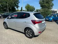 Gebraucht Hyundai i20 Space Plus 90 PS (66 kW) 2018 Silber Van / Kleinbus