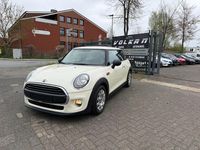 Begagnad Mini ONE 75 HK (55 kW) 2016 Vit Halvkombi