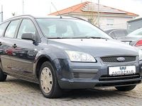 gebraucht Ford Focus 1,6TDCi/KLIMA/SHZ/AHK/8FACH/BHFRONTSCHEIBE