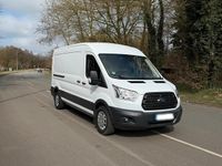Second-hand Ford Transit 131 CP (96 kW) 2018 Alb Monovolum