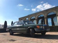 Gebraucht Mercedes E280 177 PS (130 kW) 1977 Grün Limousine