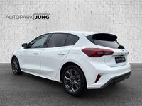 Gebraucht Ford Focus ST-Line X 155 PS (114 kW) 2024 Weiß Limousine