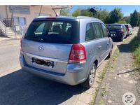 Second-hand Opel Zafira Edition 140 CP (102 kW) 2009 Gri Monovolum