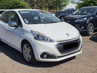Second-hand Peugeot 208 Style 82 CP (60 kW) 2017 Alb Hatchback