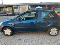 Gebraucht Ford Fiesta 60 PS (44 kW) 2004 Blau Kleinwagen