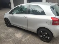 Gebraucht Toyota Yaris 64 PS (47 kW) 2005 Silber Kleinwagen
