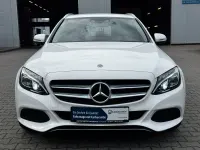 Gebraucht Mercedes C180 156 PS (114 kW) 2018 Weiß Kombi