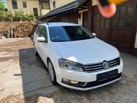 Gebraucht VW Passat Comfortline 170 PS (125 kW) 2011 Weiß Kombi